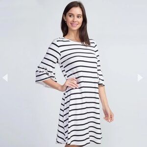 Talbots Women’s Ruffled sleeves Dress size 1p Stripped Knee Lenght